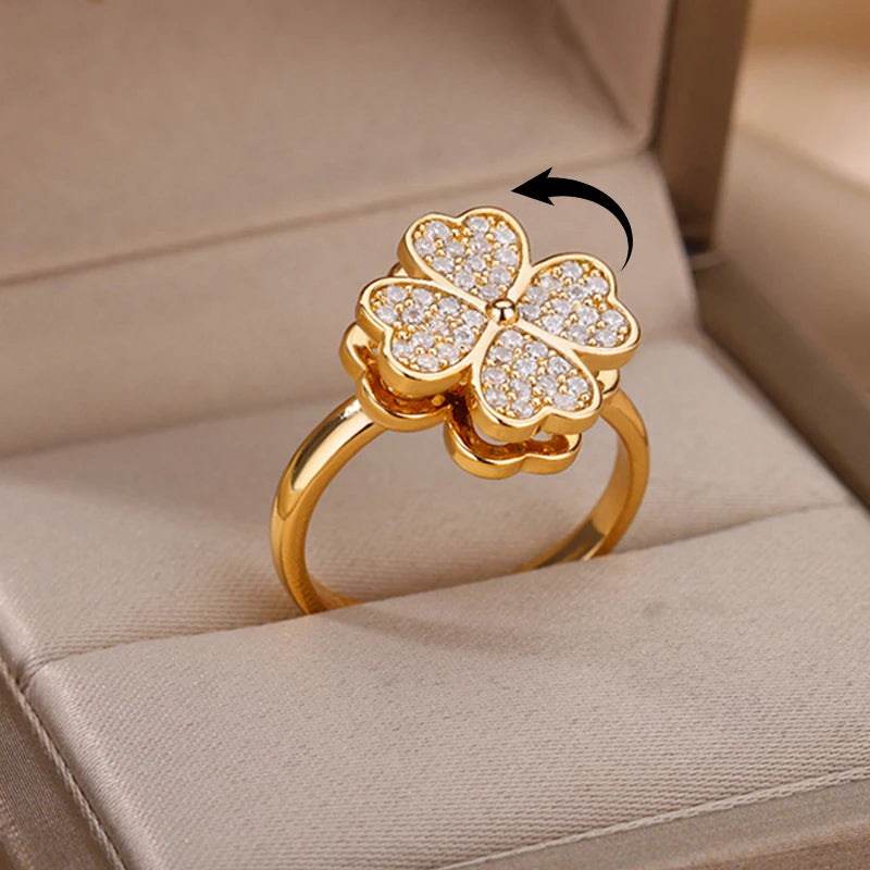 Aurelia Clover Ring