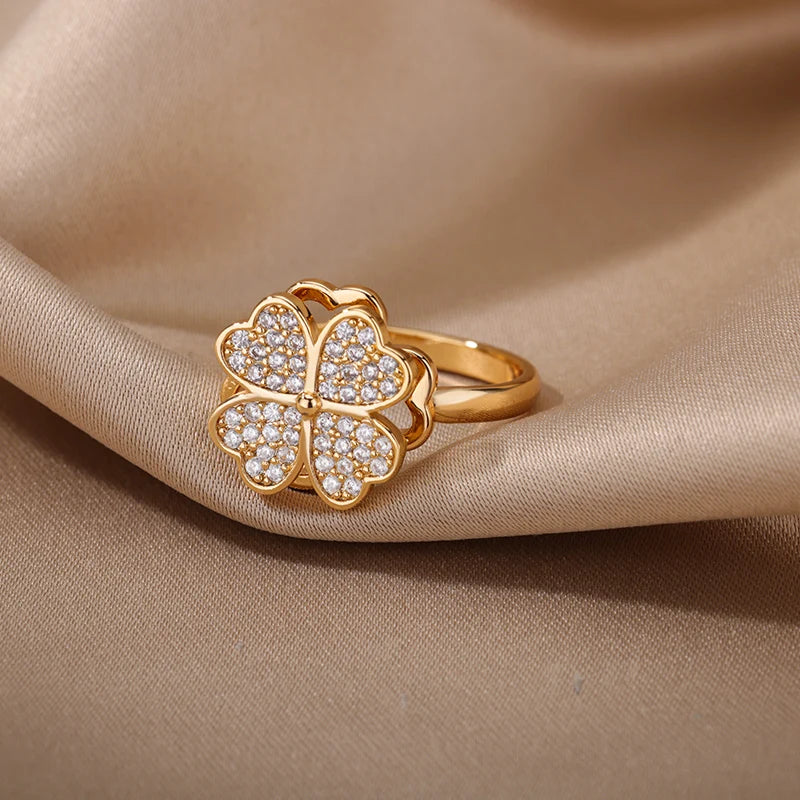 Aurelia Clover Ring