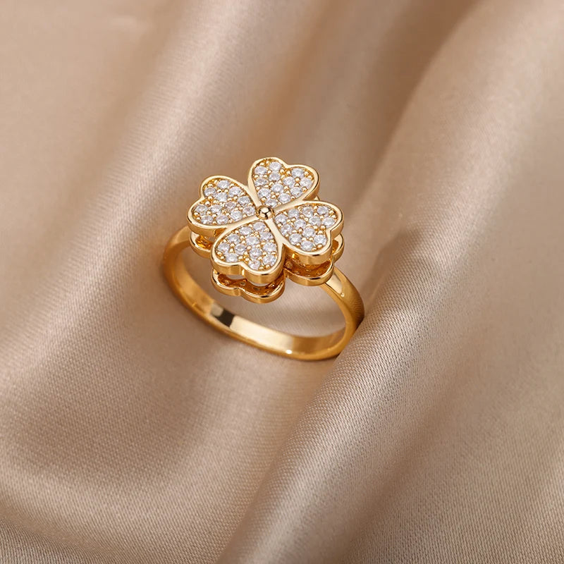 Aurelia Clover Ring